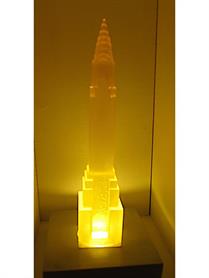 lampe chrysler building jaune